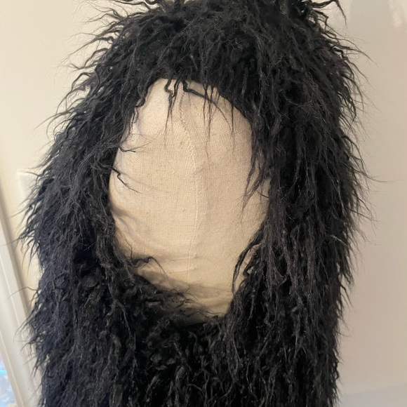 Show Me Your MuMu Faux Fur Vest - Picture 8 of 14